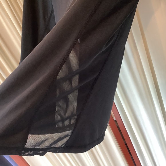 Stronger Black Long Sleeve Workout Top Sheer Side Panels - Picture 4 of 8